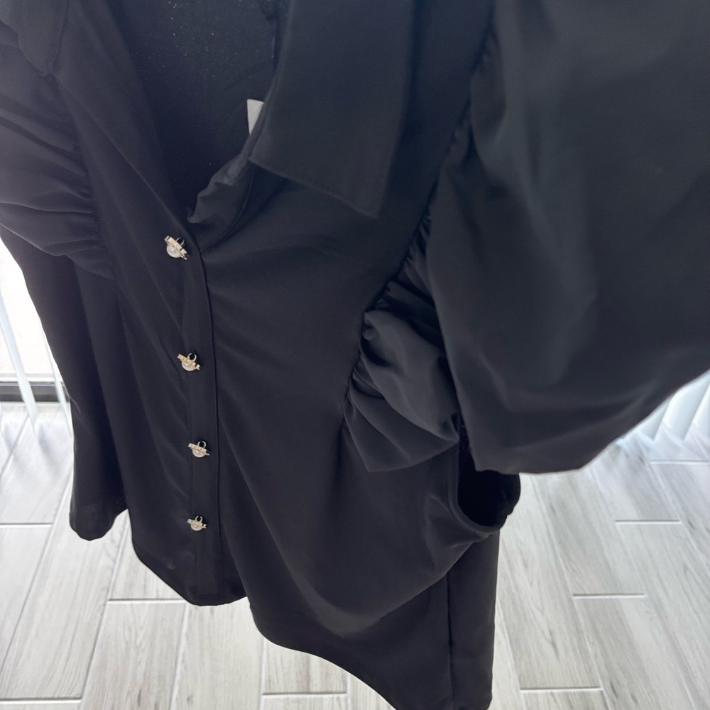 Pearl Button Black Ruffle Puff sleeve Blouse - Picture 13 of 14